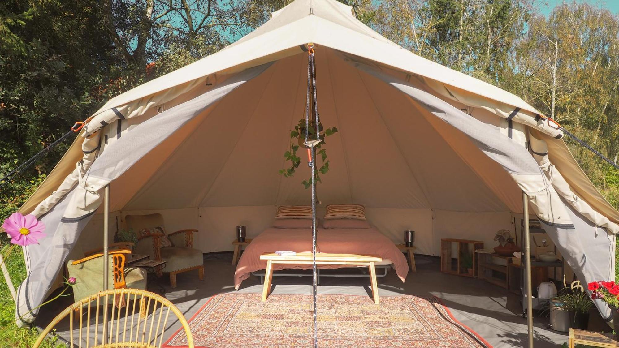 Bell Tent Deluxe Met Hot-Tub Hotel Nederweert-Eind Exterior photo